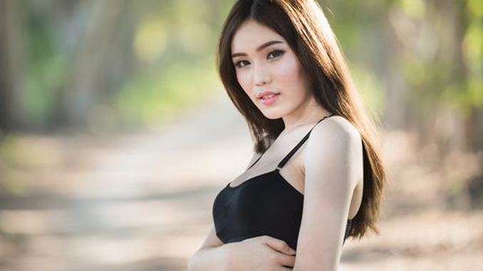 5 Keuntungan Wanita yang Memiliki Payudara Kecil